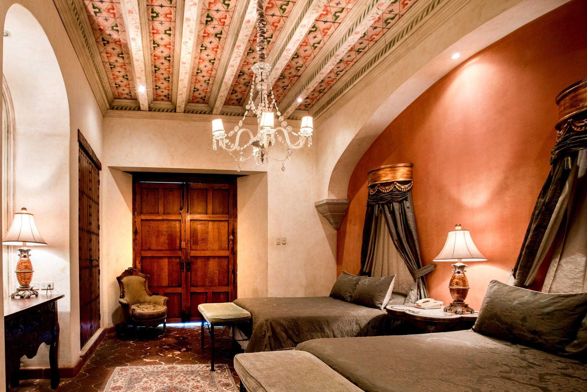 Hotel Palacio De Dona Leonor Antigua Luaran gambar
