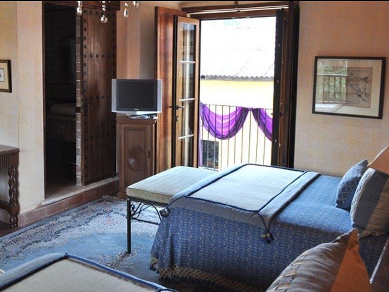 Hotel Palacio De Dona Leonor Antigua Luaran gambar