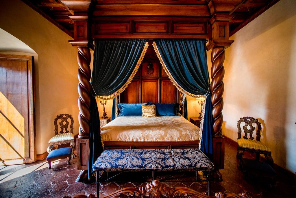 Hotel Palacio De Dona Leonor Antigua Luaran gambar