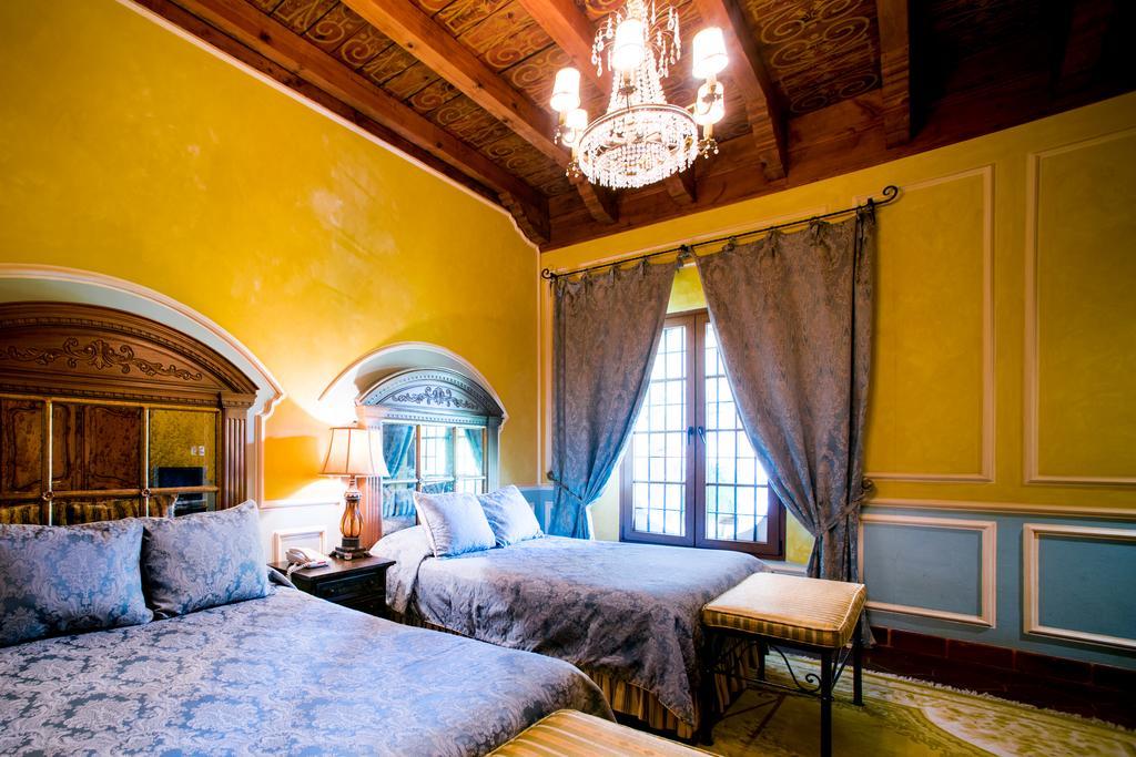 Hotel Palacio De Dona Leonor Antigua Luaran gambar