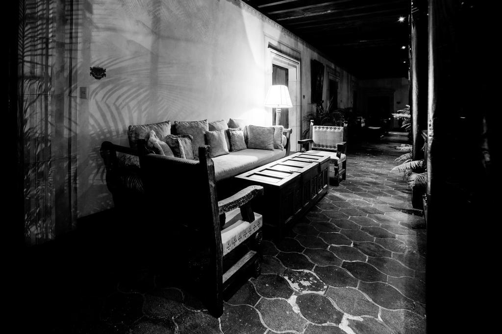 Hotel Palacio De Dona Leonor Antigua Luaran gambar