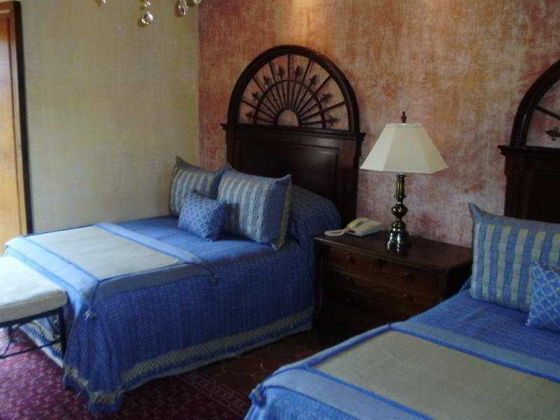 Hotel Palacio De Dona Leonor Antigua Luaran gambar